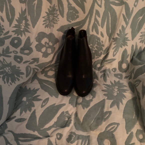 Sold 😊 Michael Kors booties - Picture 2 of 5